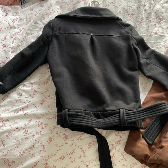 Aritzia Community Belted Bomber Jacket - Picture 5 of 6